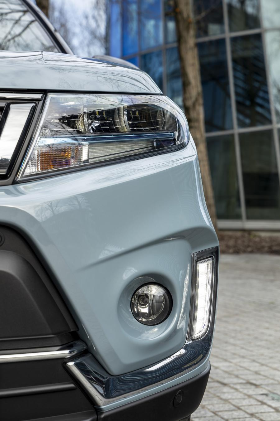Детали экстерьера Suzuki Vitara Hybrid AllGrip 2020 года  (WW) (фото 22 из 30)